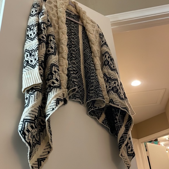 Cardigan - Picture 3 of 5